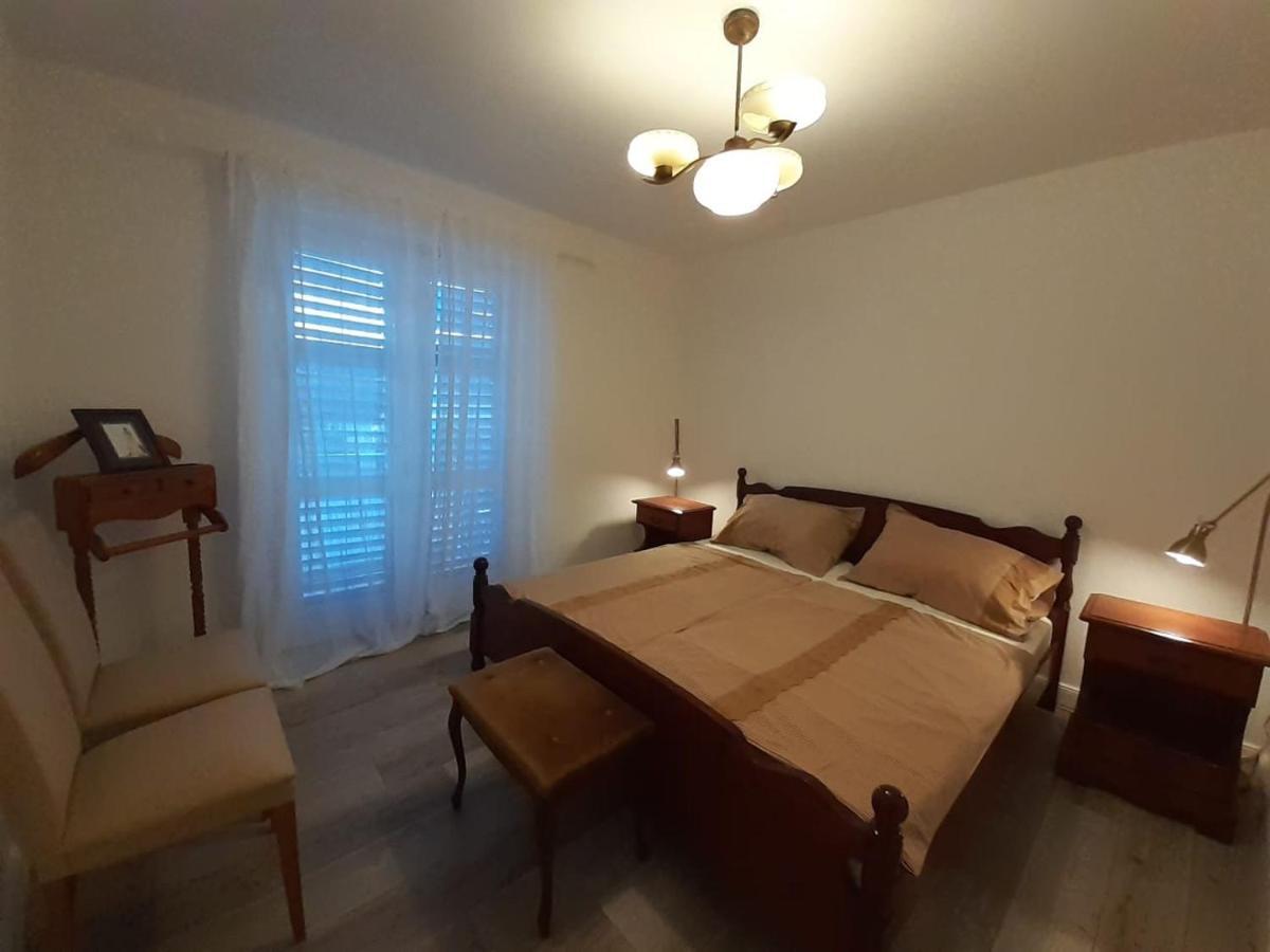 Apartments Dile ซูโกชัน ภายนอก รูปภาพ